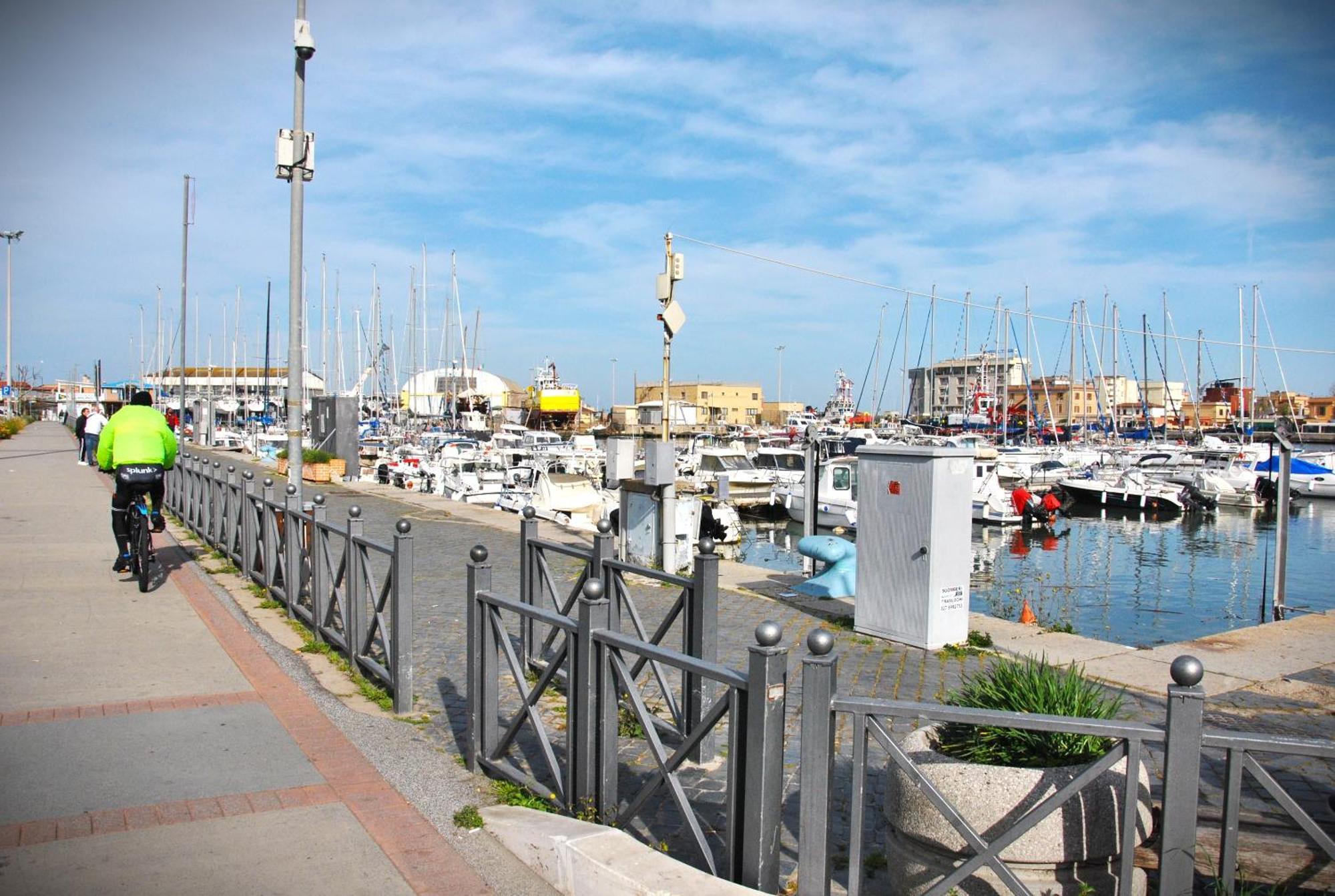 Alloggio Di Giorgia Fiumicino Dış mekan fotoğraf